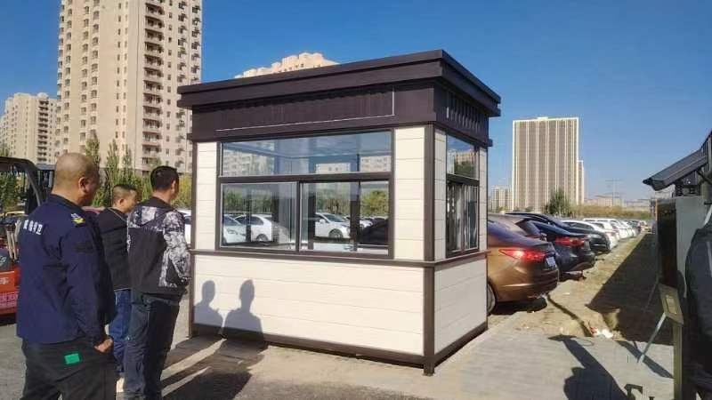 金属雕花板岗亭